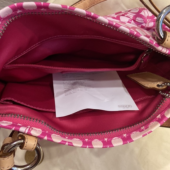 Coach pink hand bag - Picture 2 of 3